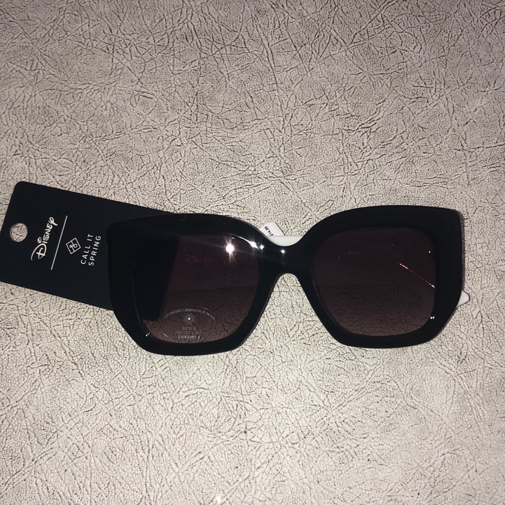Disney Donald Duck adult sunglasses new - Picture 2 of 6